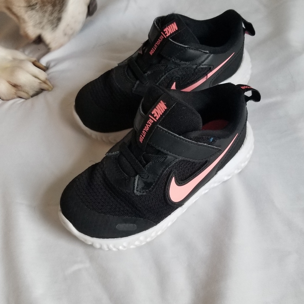 Nike kids sneakers girls